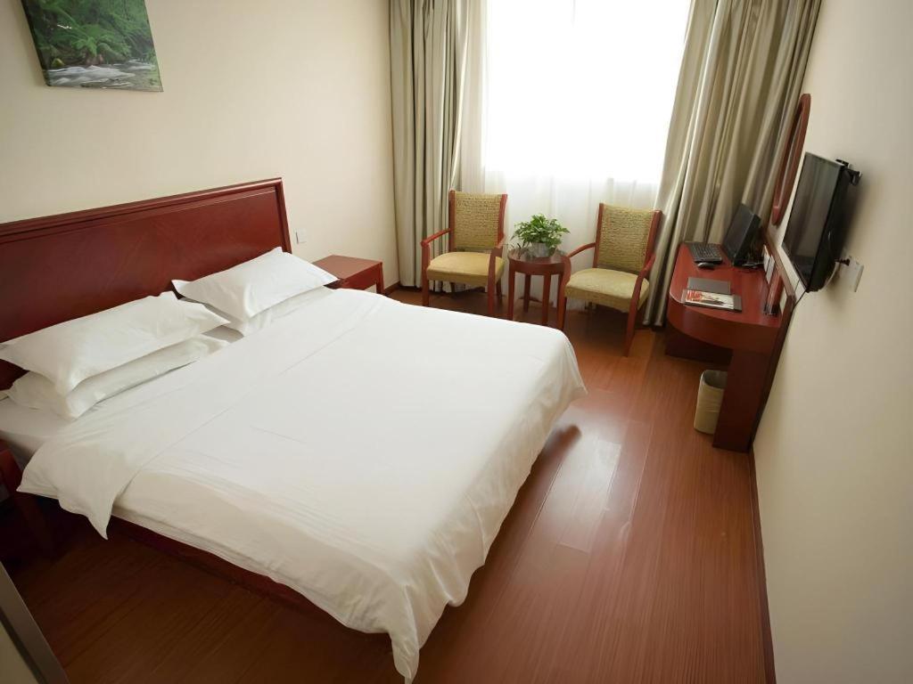 Greentree Inn Suzhou Railway Station North Square Haobainian Wedding Dress City Express Hotel Exterior foto