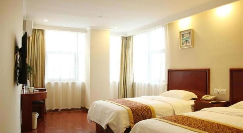 Greentree Inn Suzhou Railway Station North Square Haobainian Wedding Dress City Express Hotel Exterior foto