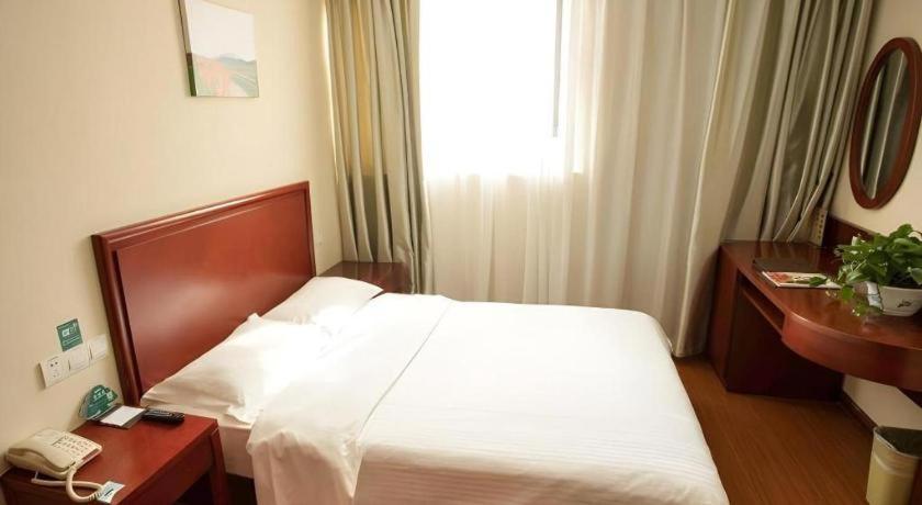 Greentree Inn Suzhou Railway Station North Square Haobainian Wedding Dress City Express Hotel Exterior foto