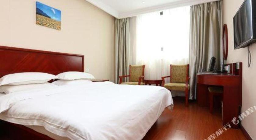 Greentree Inn Suzhou Railway Station North Square Haobainian Wedding Dress City Express Hotel Exterior foto