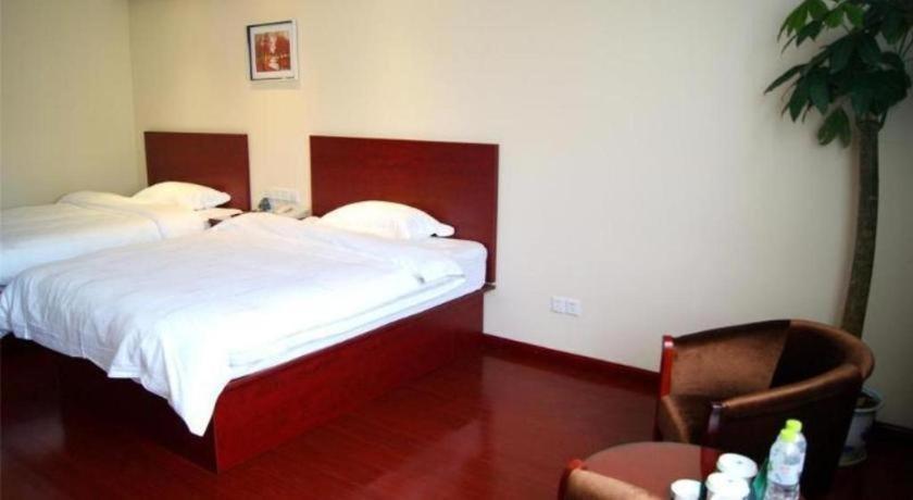 Greentree Inn Suzhou Railway Station North Square Haobainian Wedding Dress City Express Hotel Exterior foto